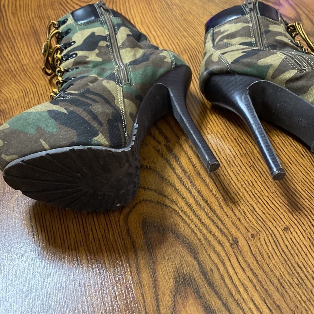 🌷 Camouflage 🌷 Camo Lace Up Stiletto Boots - Picture 8 of 9